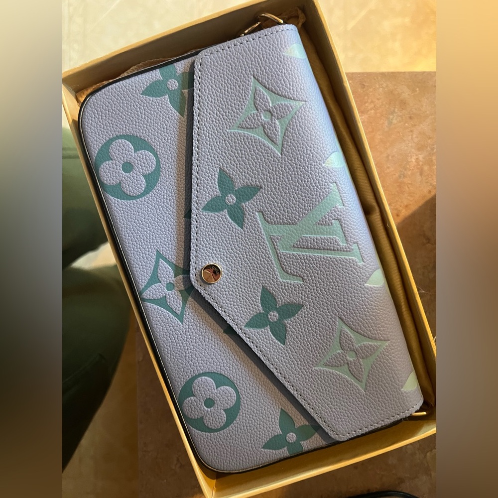 louis vuitton duplicate (fake) crossbody purse